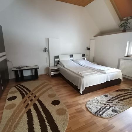 Hotel Casa Sara Săcele Exteriér fotografie